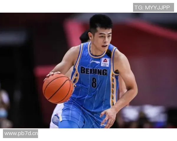 武汉篮球队以87分领跑杯赛积分榜展现强劲实力和团队合作精神